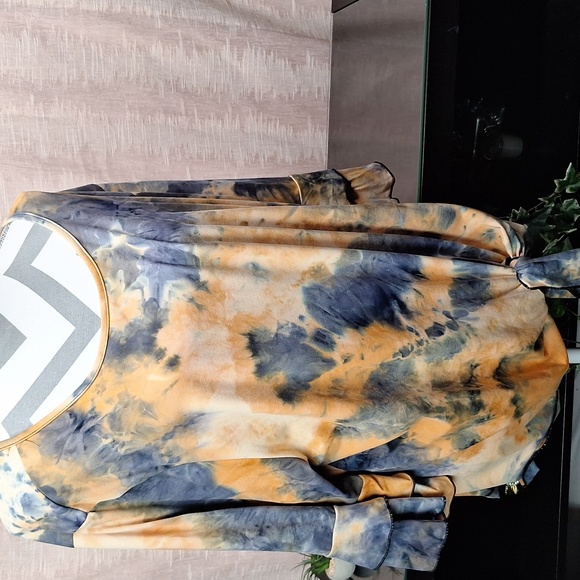 Ladies 2 piece size 2X outfit. - Picture 2 of 8